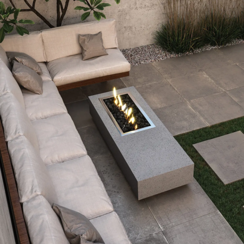 SAFIRE-Firepits-Slick-Gas-Lifestyle