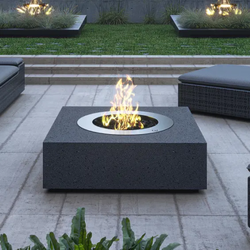 SAFIRE-Firepits-Squaire-Gas-Lifestyle