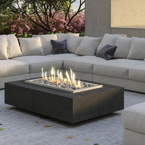 SAFIRE-Firepits-Plateau-Gas-Lifestyle